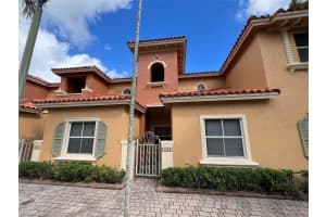 4960 LEEWARD LN 4960, Dania Beach, FL 33312 Sold 02/24/25