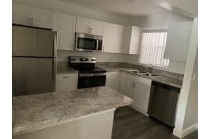 320 NW 87th Rd 206, Plantation, FL 33324 - MLS#F10470667