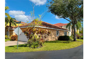 1585 S Trafalgar Cir, Hollywood, FL 33020 Sold 10/29/25