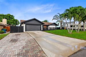 5231 NW 76th Pl, Pompano Beach, FL 33073 Sold 12/23/24