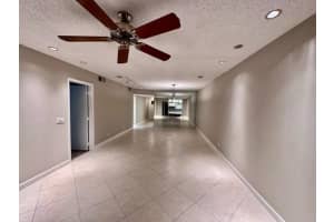 820 S Hollybrook Dr 303, Pembroke Pines, FL 33025 - MLS#F10470853