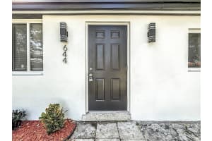 644 NW 146th St, Miami, FL 33168 Sold 03/10/25