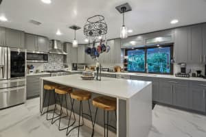 1251 NW 98th Ave, Plantation, FL 33322 Sold 02/06/25