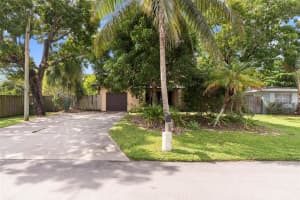 2019 SW 28th Ave, Fort Lauderdale, FL 33312 Sold 04/17/25