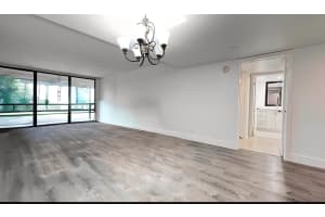 16401 Golf Club Rd 101, Weston, FL 33326 - MLS#F10471075