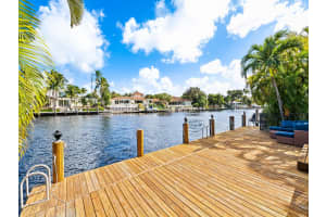 2348 NE 20th St, Fort Lauderdale, FL 33305 Sold 01/28/25