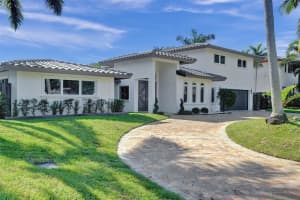 2724 NE 35th St, Fort Lauderdale, FL 33306 Sold 12/11/24