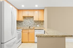 101 E Mcnab Rd 404, Pompano Beach, FL 33060 Sold 12/18/24