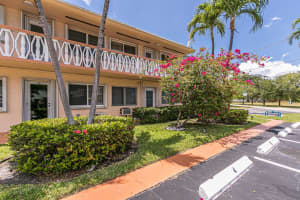 1000 SW 10th Ter P-2, Hallandale Beach, FL 33009 Sold 02/10/25
