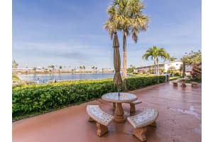 1000 SW 10th Ter P-2, Hallandale Beach, FL 33009 Sold 02/10/25