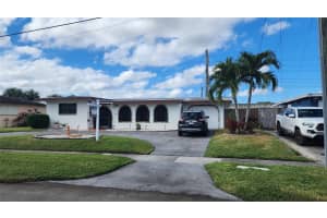 947 SW 51st Ave, Plantation, FL 33317 Sold 02/14/25