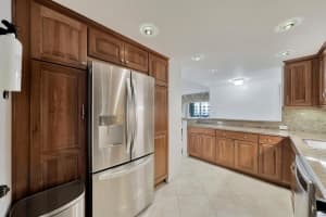 4330 Hillcrest Dr 318, Hollywood, FL 33021 Sold 03/14/25