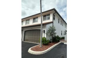 1359 SE 3rd Ave, Pompano Beach, FL 33060 Sold 05/08/25