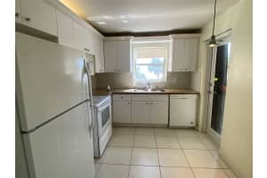 1200 Hibiscus Avenue 305, Pompano Beach, FL 33062 Sold 11/27/24