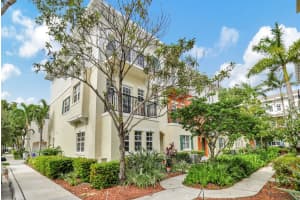 622 SW 2 LN, Pompano Beach, FL 33060 Sold 04/03/25
