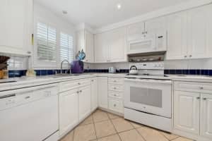 2030 Harwood D 2030, Deerfield Beach, FL 33442 - MLS#F10471466