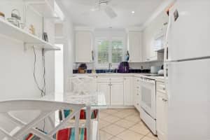 2030 Harwood D 2030, Deerfield Beach, FL 33442 - MLS#F10471466