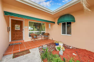 1202 Buchanan St, Hollywood, FL 33019 Sold 02/18/25