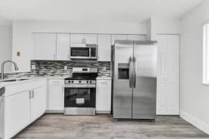 2334 S Cypress Bend Dr 811, Pompano Beach, FL 33069 Sold 02/04/25