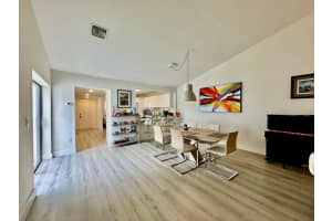 322 Fairway Cir, Weston, FL 33326 Sold 12/30/24