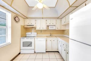 7640 NW 1st St 202, Margate, FL 33063 - MLS#F10471541