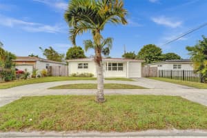 420 S 28th Avenue, Hollywood, FL 33020 Sold 04/17/25