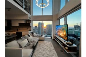 41 SE 5th St 2217, Miami, FL 33131 Sold 04/07/25