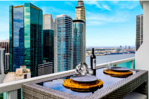 41 SE 5th St 2217, Miami, FL 33131 Sold 04/07/25