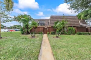 2780 SW 15th St 2780, Deerfield Beach, FL 33442 Sold 04/25/25