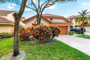 9420 NW 18th Mnr, Plantation, FL 33322 Sold 03/24/25