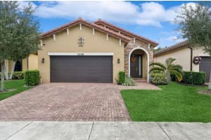 5206 NW 48th Ln, Tamarac, FL 33319 Sold 01/31/25