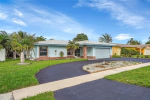 8123 NW 67th Ave, Tamarac, FL 33321 Sold 01/16/25