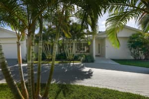 916 Jefferson St, Hollywood, FL 33019 Sold 12/18/24