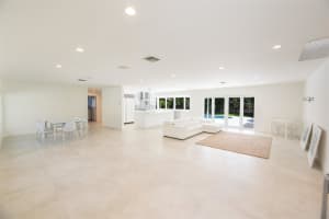 916 Jefferson St, Hollywood, FL 33019 Sold 12/18/24
