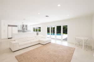 916 Jefferson St, Hollywood, FL 33019 Sold 12/18/24