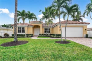 2110 NE 31st St, Lighthouse Point, FL 33064 Sold 06/20/25
