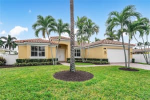 2110 NE 31st St, Lighthouse Point, FL 33064 Sold 06/20/25