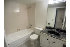 6161 NW 57th Ct 202, Tamarac, FL 33319 Sold 11/27/24