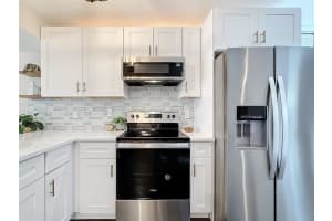 5601 Coral Lake Dr 101, Margate, FL 33063 Sold 01/31/25