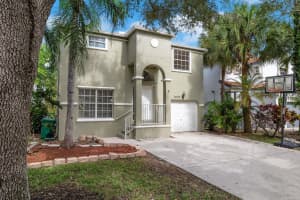 11717 NW 1st St, Coral Springs, FL 33071 Sold 02/14/25