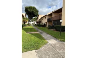 6605 Winfield Blvd A-35, Margate, FL 33063 Sold 03/19/25