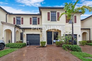 10346 W 33rd Ct 10346, Hialeah, FL 33018 Sold 12/27/24