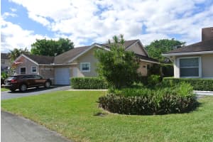 5245 W Lakes Dr 5245, Deerfield Beach, FL 33442 Sold 02/13/25