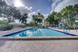 2801 N Palm Aire Dr 305, Pompano Beach, FL 33069 Sold 01/17/25