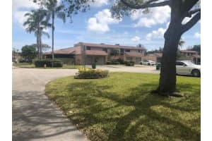 685 NE 206th Ter, Miami, FL 33179 Sold 01/06/25