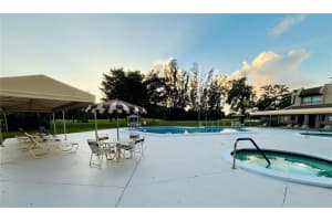 8050 W Mcnab Rd 210, Tamarac