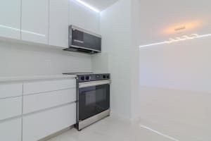 401 Golden Isles Dr 802, Hallandale Beach, FL 33009 Sold 12/20/24