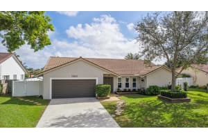 1360 NW 99th Ave, Plantation, FL 33322 Sold 01/14/25