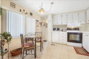 2041 SW 83rd Ave, Davie, FL 33324 Sold 02/13/25