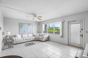 4047 Cambridge C 4047, Deerfield Beach, FL 33442 - MLS#F10472211